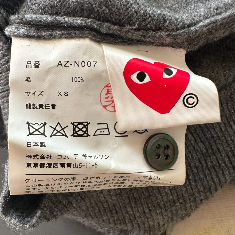 Comme Des Garçons Play Women's Red Heart CDG Cardigan Wool Sweater Size XS Butto - Picture 7 of 8